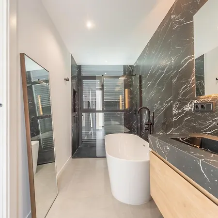 Extravagant 5 Bdrm Golfer's With Private Pool Estepona
